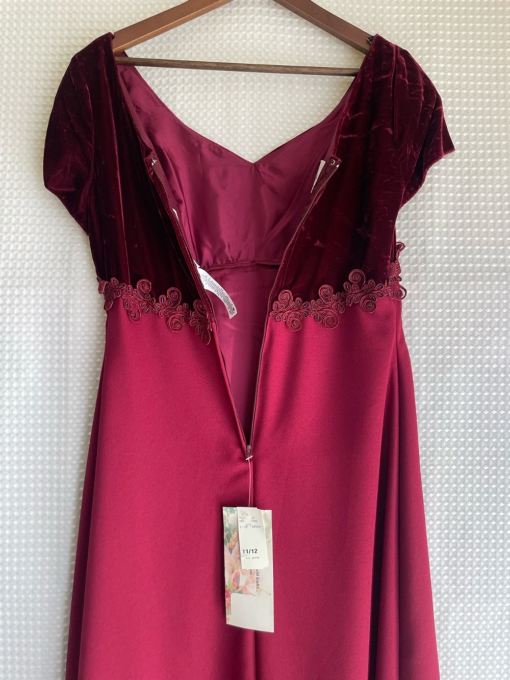 Vintage ALFRED ANGELO Burgundy Velvet Crepe Empire Waist Gown Sz 11/12‎ New - Picture 8 of 8